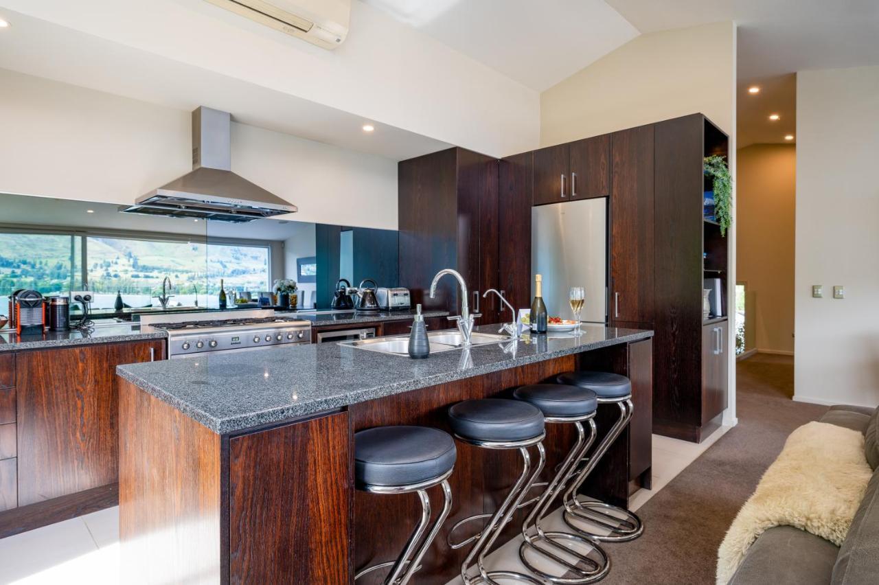Luxury Lakeview Vista Apartment Wanaka Kültér fotó
